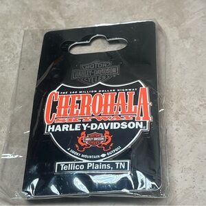 Cherohala Skyway Harley Davidson Motorcycle Vest Hat Pin New